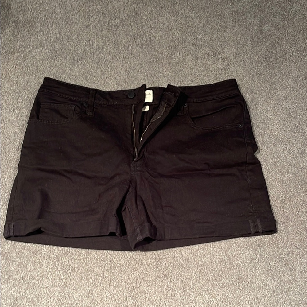 Universal Thread Black Jean Shorts Clean Design